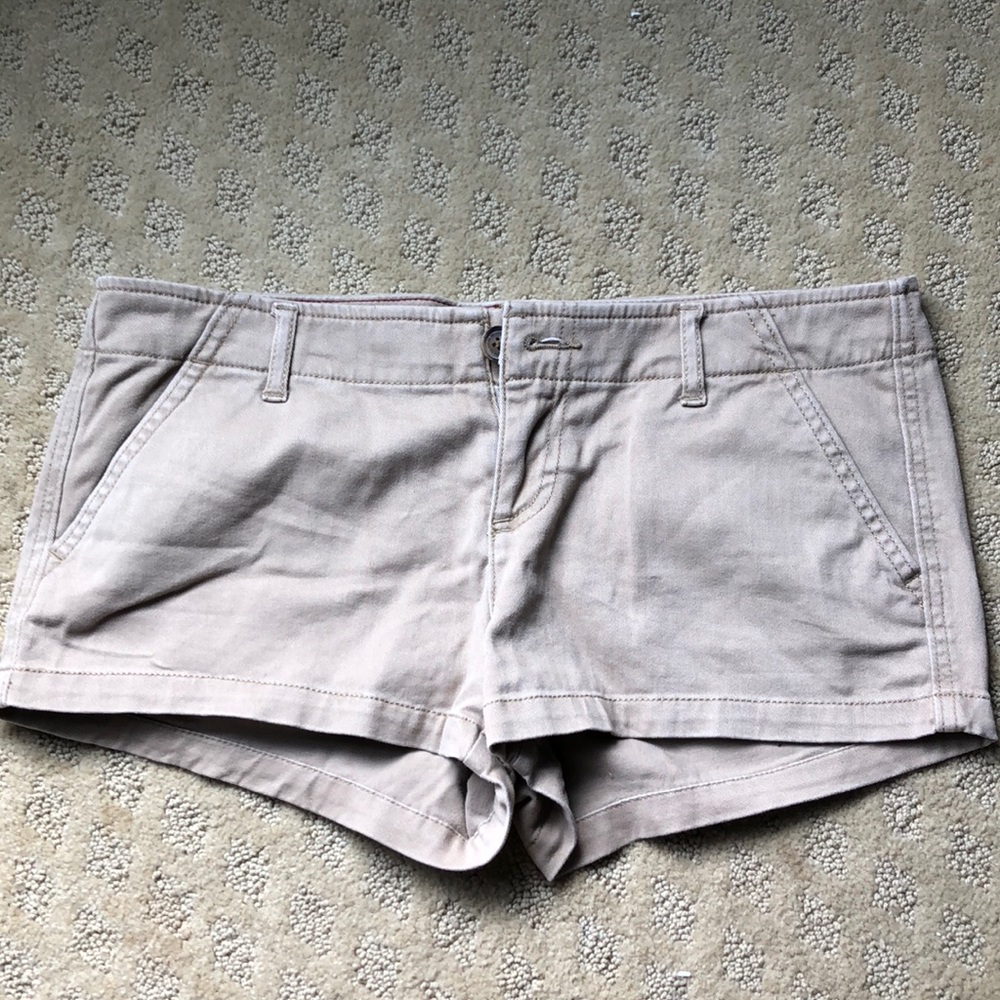 Shorts - Picture 2 of 3